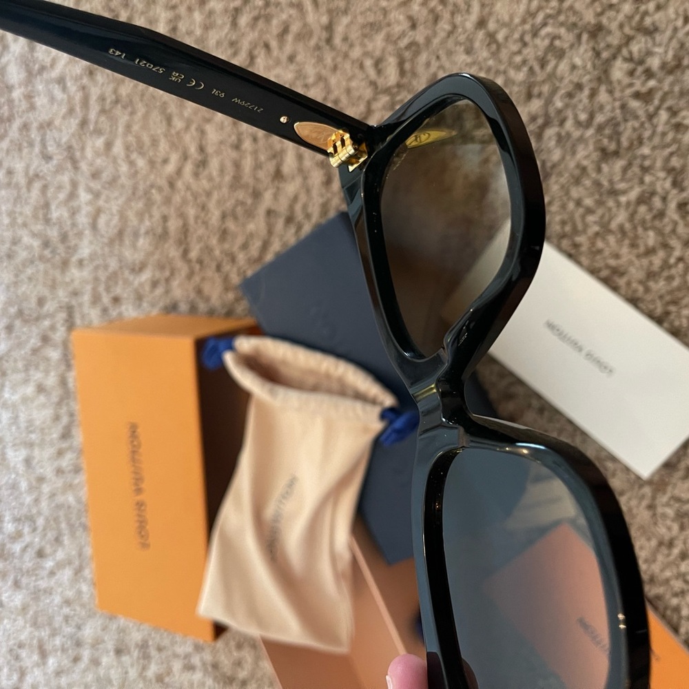 Louis Vuitton My Monogram Sunglasses - Picture 9 of 14